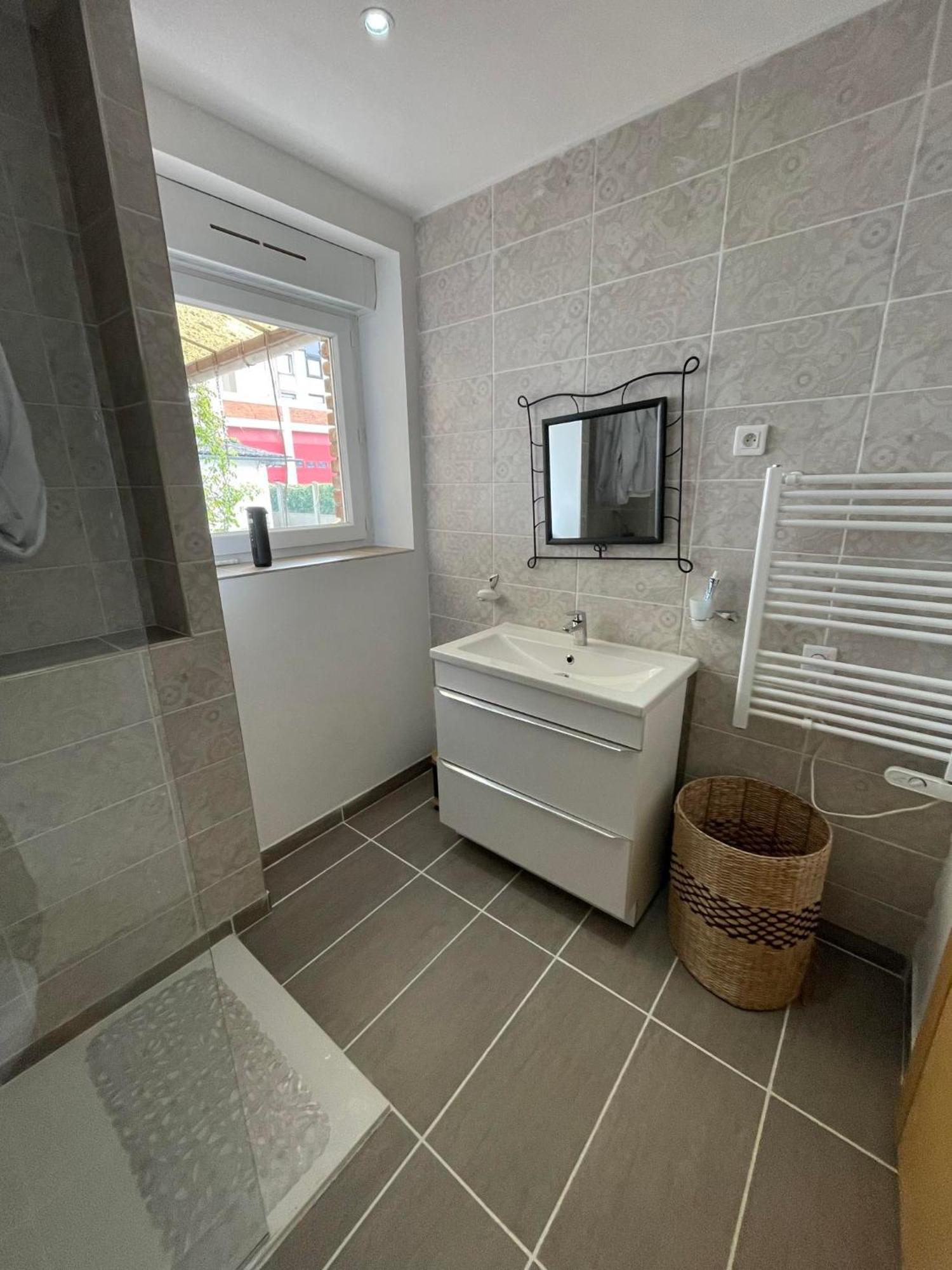 Apparemment T2 En Centre Ville Gournay-en-Bray Exteriör bild